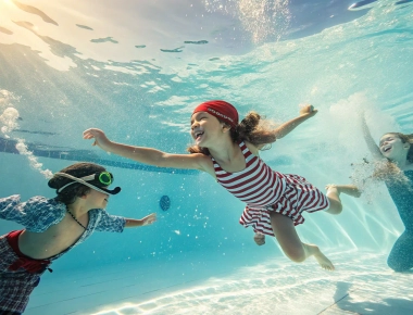 Splash More: Why Free Play Benefits Young Swimmers